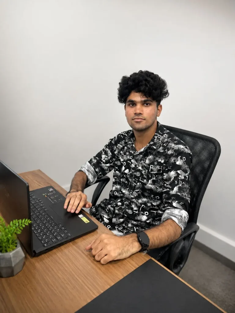 Nizal, recognized as the best freelance digital marketing consultant in Ernakulam.