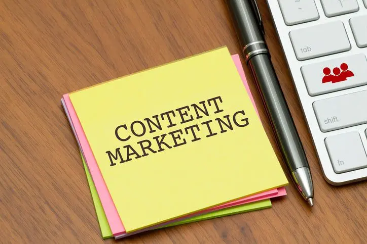 Content marketing strategy note on a desk by the best freelance digital marketing consultant in Ernakulam.